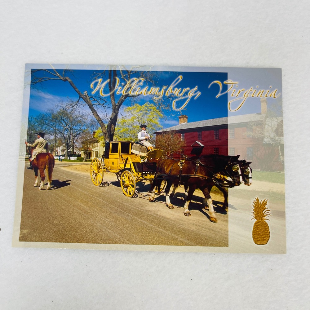 Williamsburg Virginia Postcard Horse Carriage Royal Governors Palace WM-532